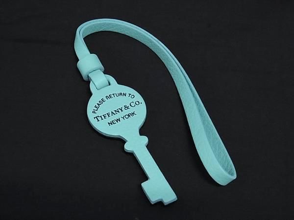 TIFFANY＆Co ティファニー リターントゥティファニー レザー キーモチーフ バッグチャーム ティファニーブルー FU3442