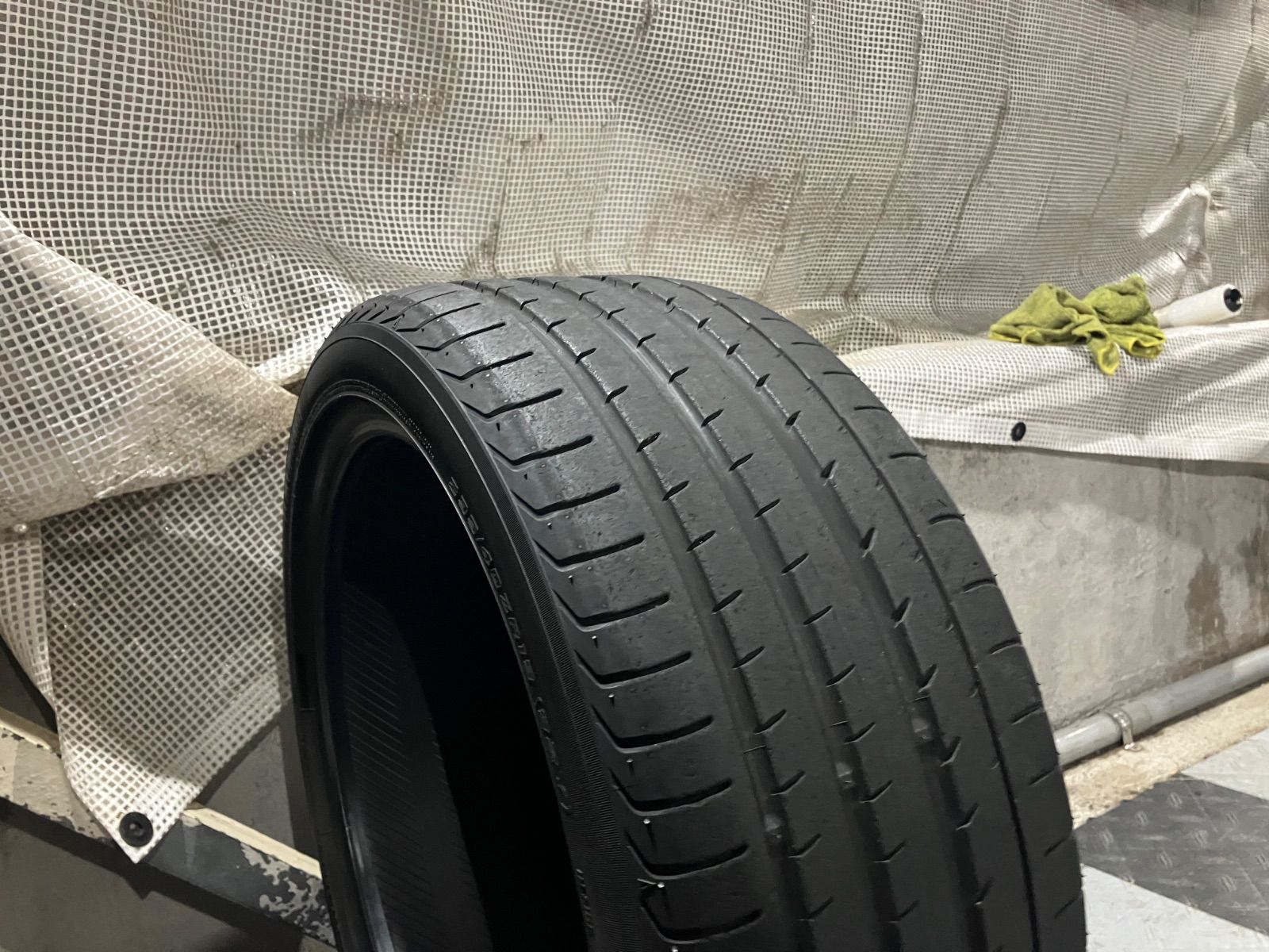 ポルシェ承認タイヤ1本