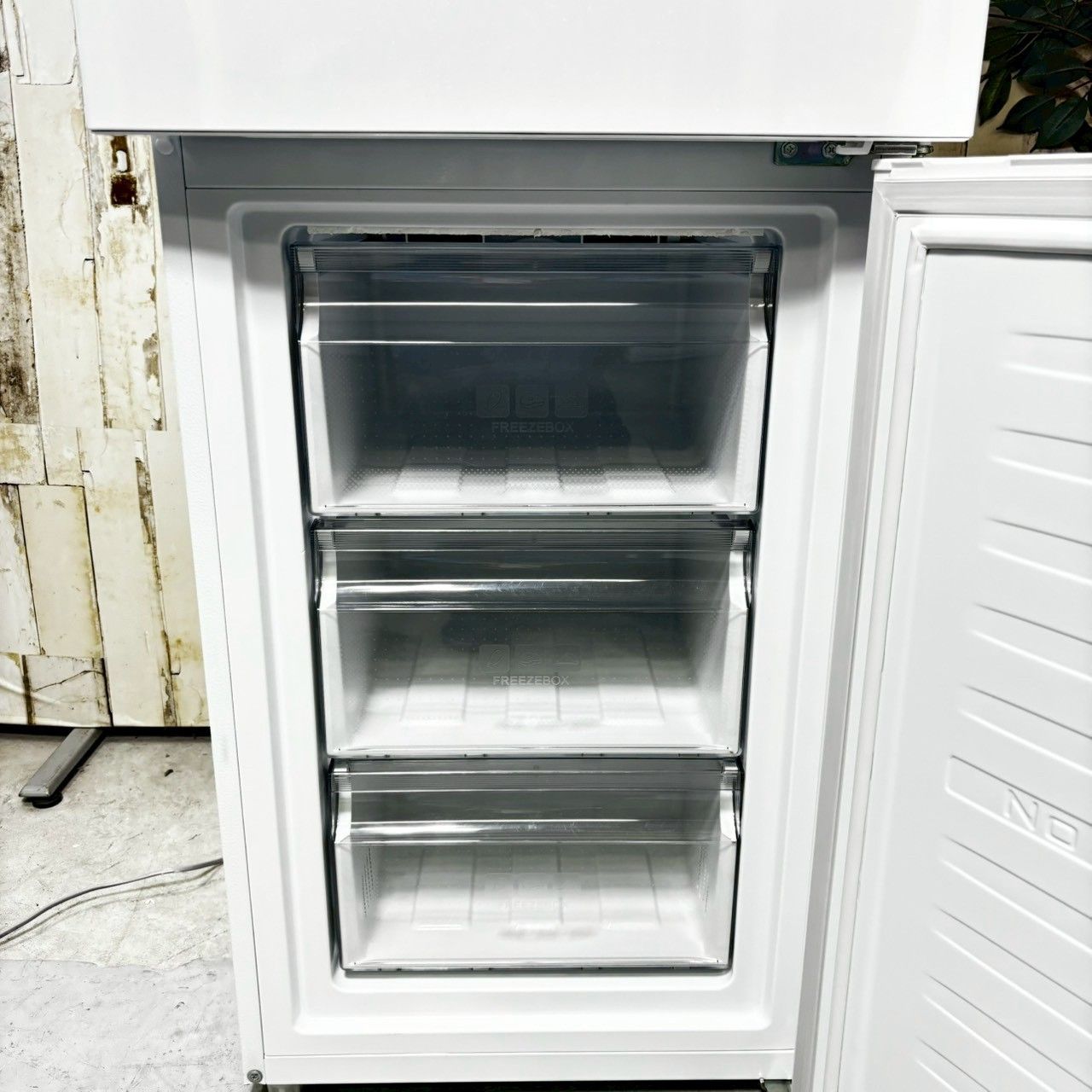 【Haier】 ハイアール ノンフロン冷凍冷蔵庫 容量218L 冷蔵137L 冷凍81L JR-NF218B 2022年製 Haier】 ハイアール ノンフロン冷凍冷蔵庫 容量218L 冷蔵137L 冷凍81L
