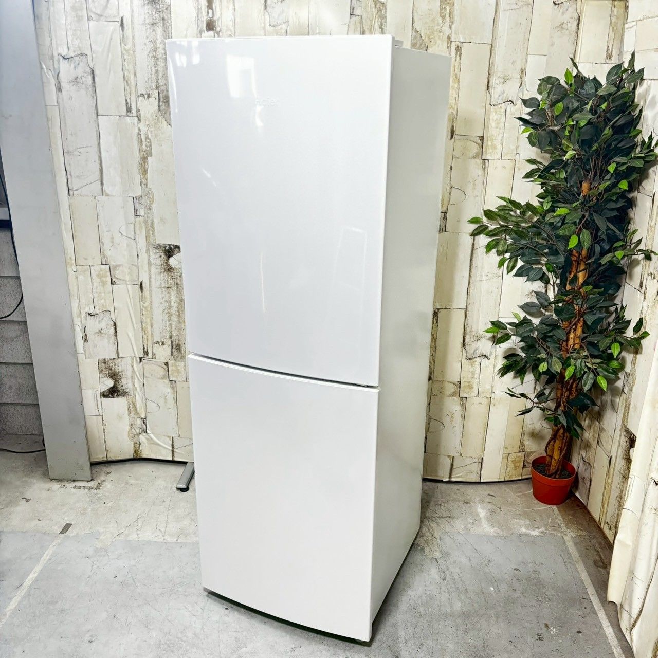 2022年製】Haier ハイアール JR-NF218B ノンフロン冷凍冷蔵庫 218L 