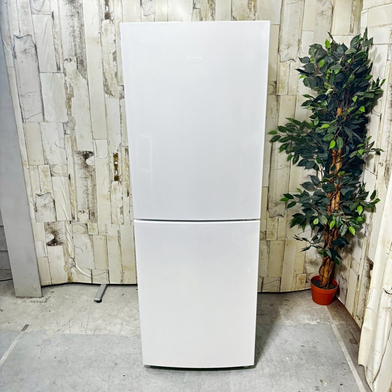 Haier】 ハイアール ノンフロン冷凍冷蔵庫 容量218L 冷蔵137L 冷凍81L