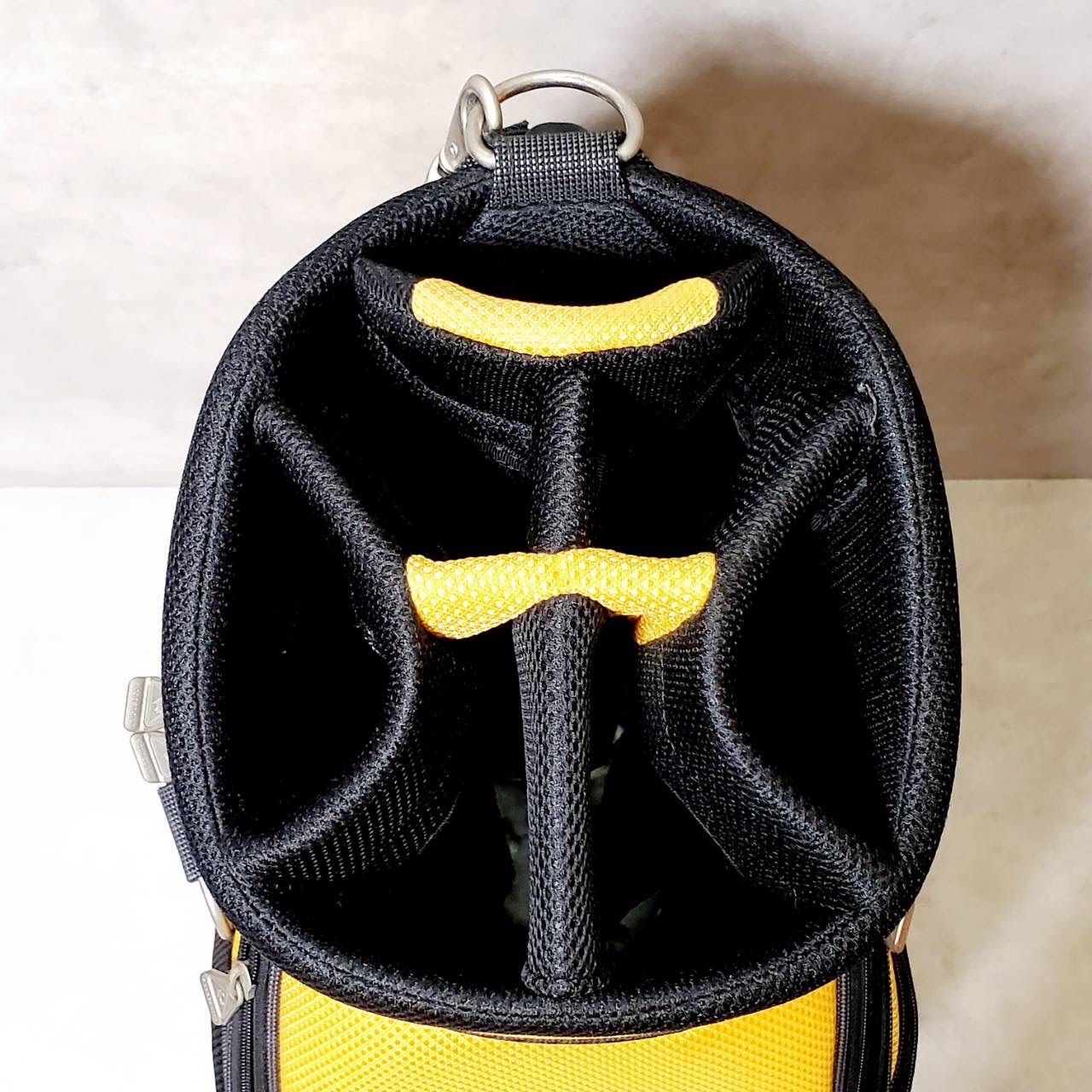 良品】le coq sportif ルコックスポルティフ キャディバッグ イエロー