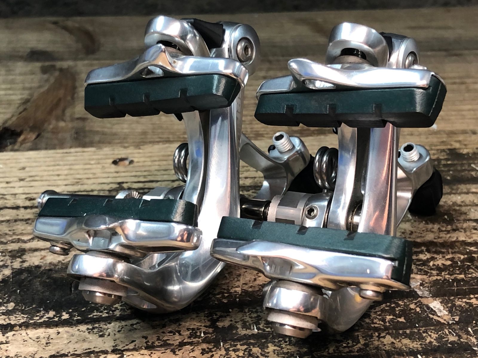 ブレーキキャリパー