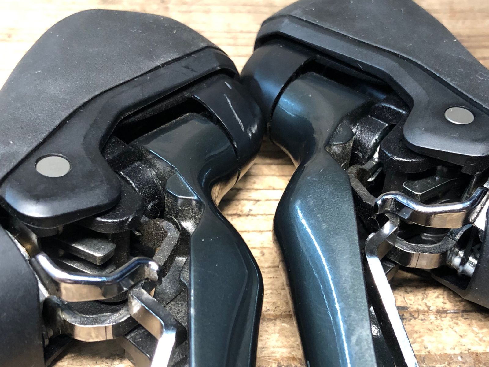 クランプパーツ