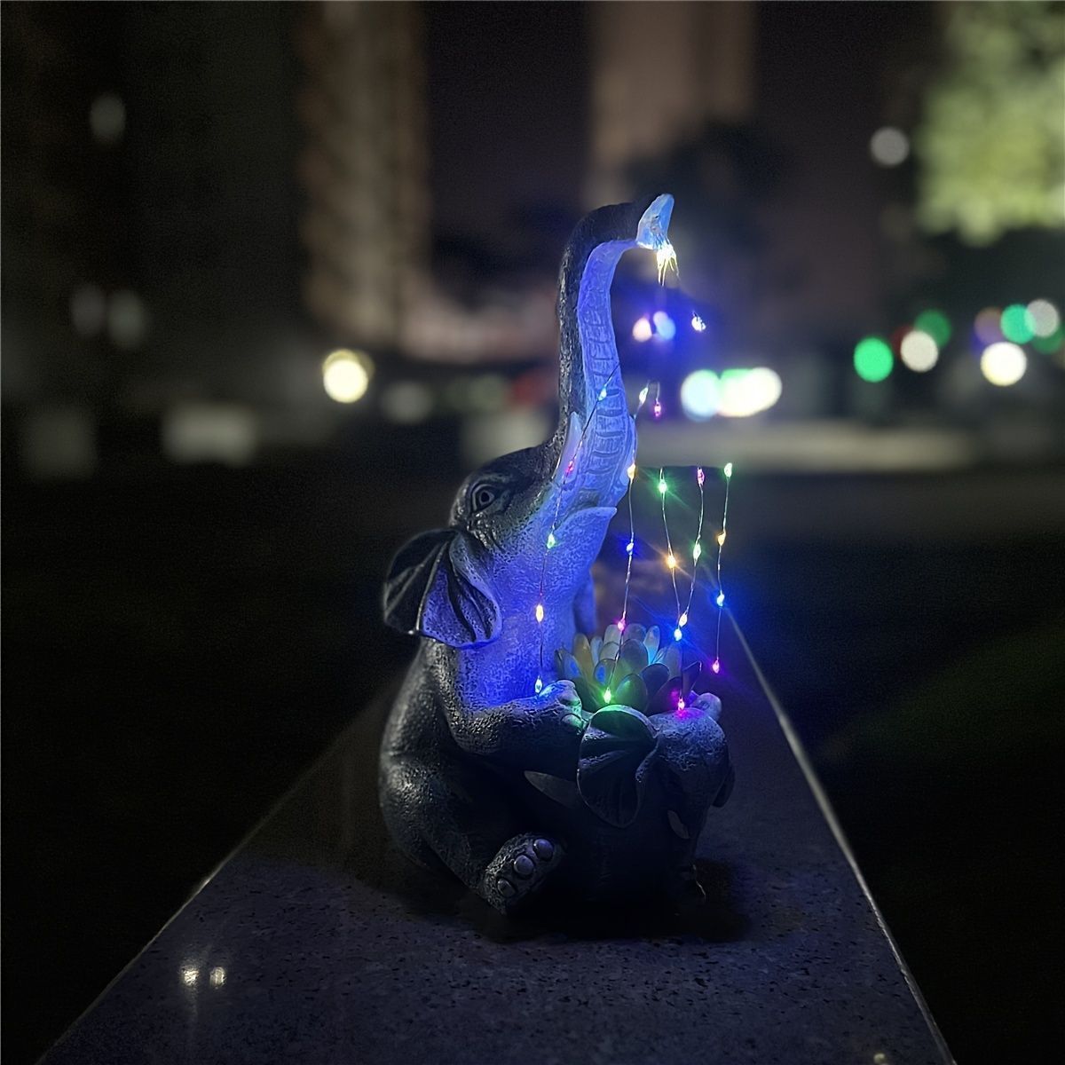 ソーラーライト ガーデンライト ガーデンオーナメント プランター 鉢植え ゾウ 像 庭オブジェ 癒しグッズ ガーデニング お庭 玄関ライト 園芸装飾 インテリア オシャレ ギフト プレゼント 樹脂 LEDライト et506