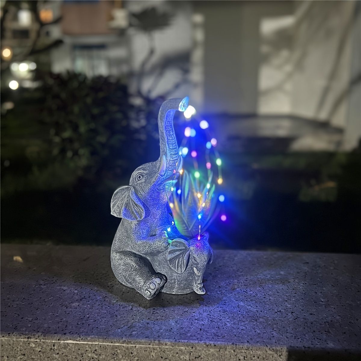 ソーラーライト ガーデンライト ガーデンオーナメント プランター 鉢植え ゾウ 像 庭オブジェ 癒しグッズ ガーデニング お庭 玄関ライト 園芸装飾 インテリア オシャレ ギフト プレゼント 樹脂 LEDライト et506