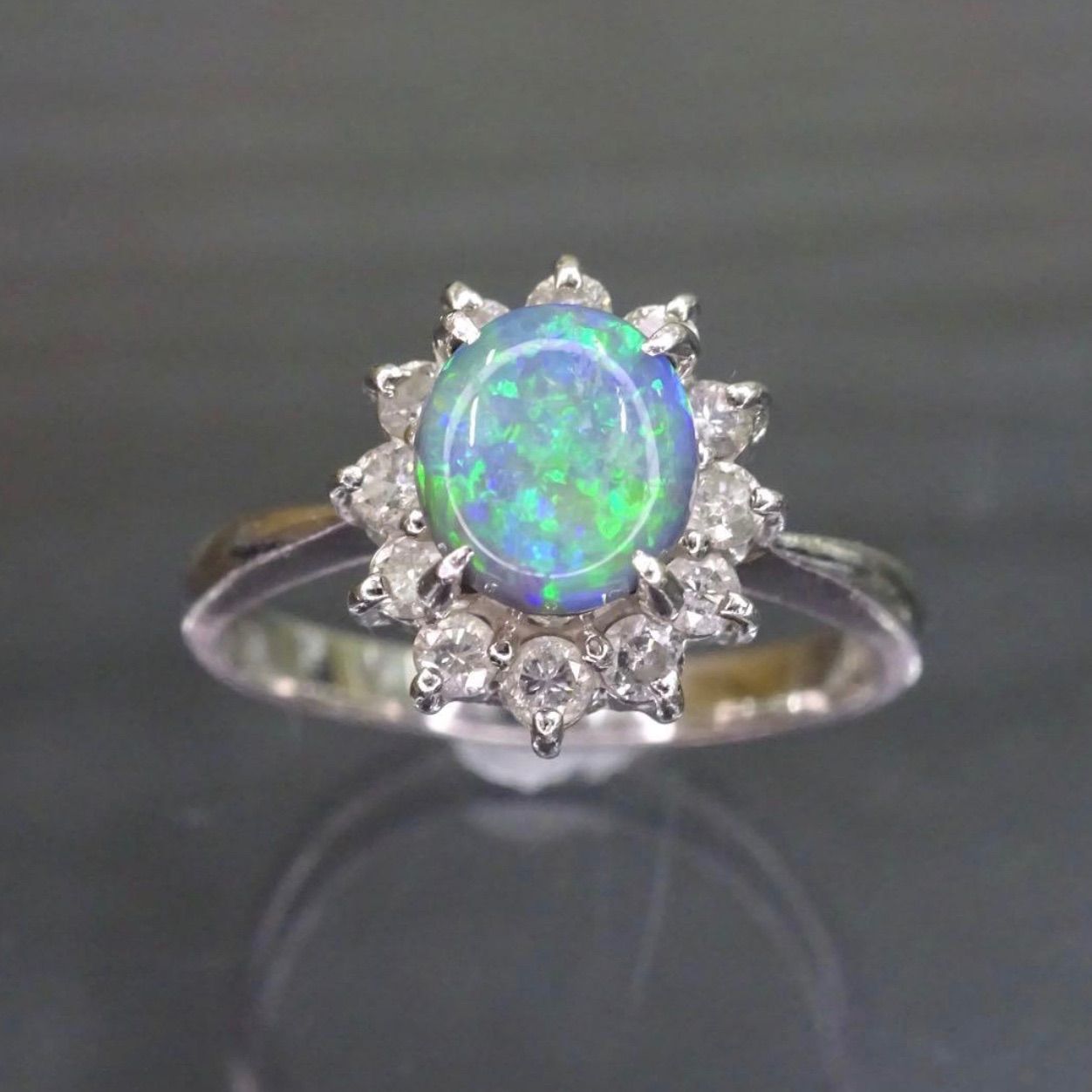 pt900プラチナ天然ブラックオパール0.89天然ダイヤモンド0.4リング11号