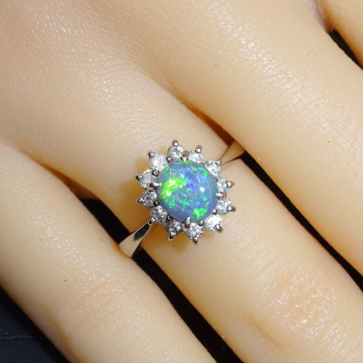 プラチナ pt900 天然ブラックオパール0.89ct 天然ダイヤモンド0.40ct