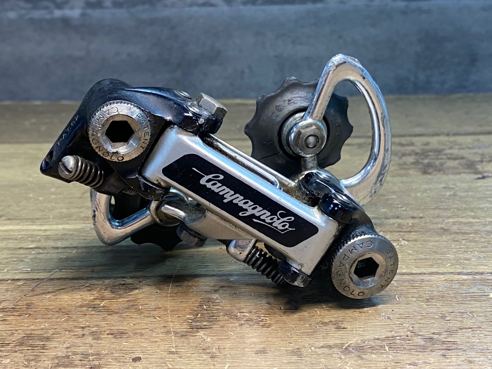 JM886 カンパニョーロ Campagnolo SUPER RECORD スーパーレコード リアディレイラー プーリー破損 削れ等ダメージ大のジャンク