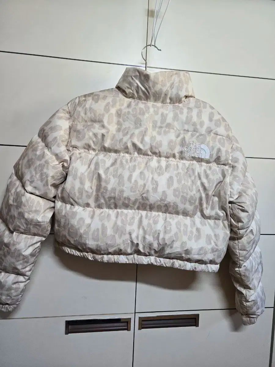 ザノースフェイス レオパードプリント