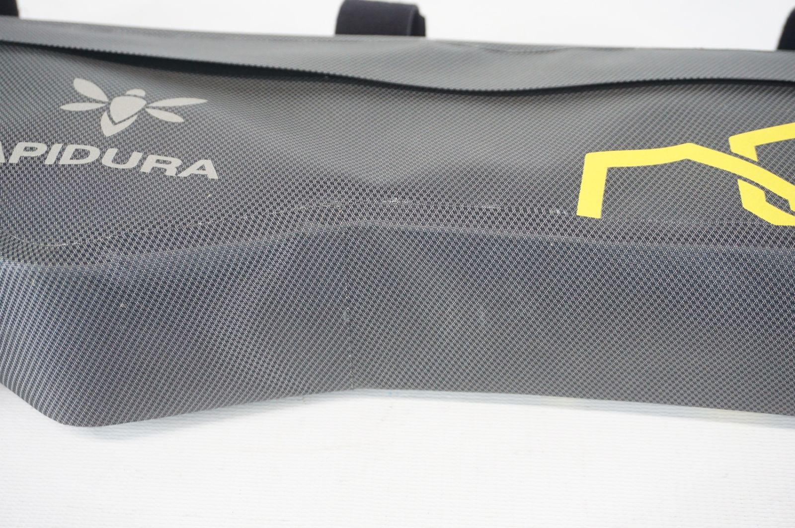 フレームバッグ