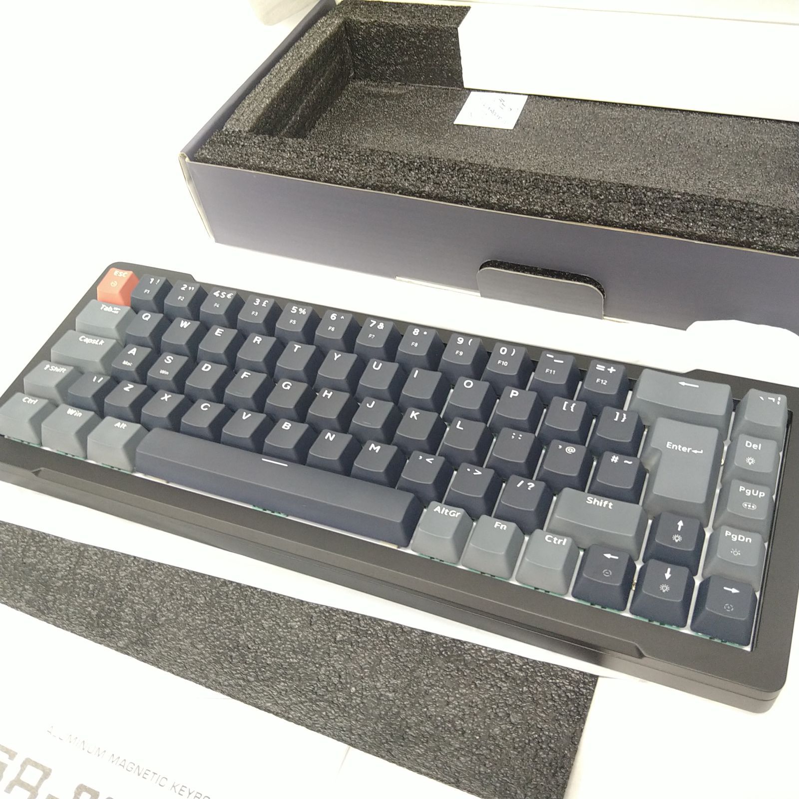 中古／未使用品】RAIJINTEK メカニカルキーボード 磁軸スイッチキー