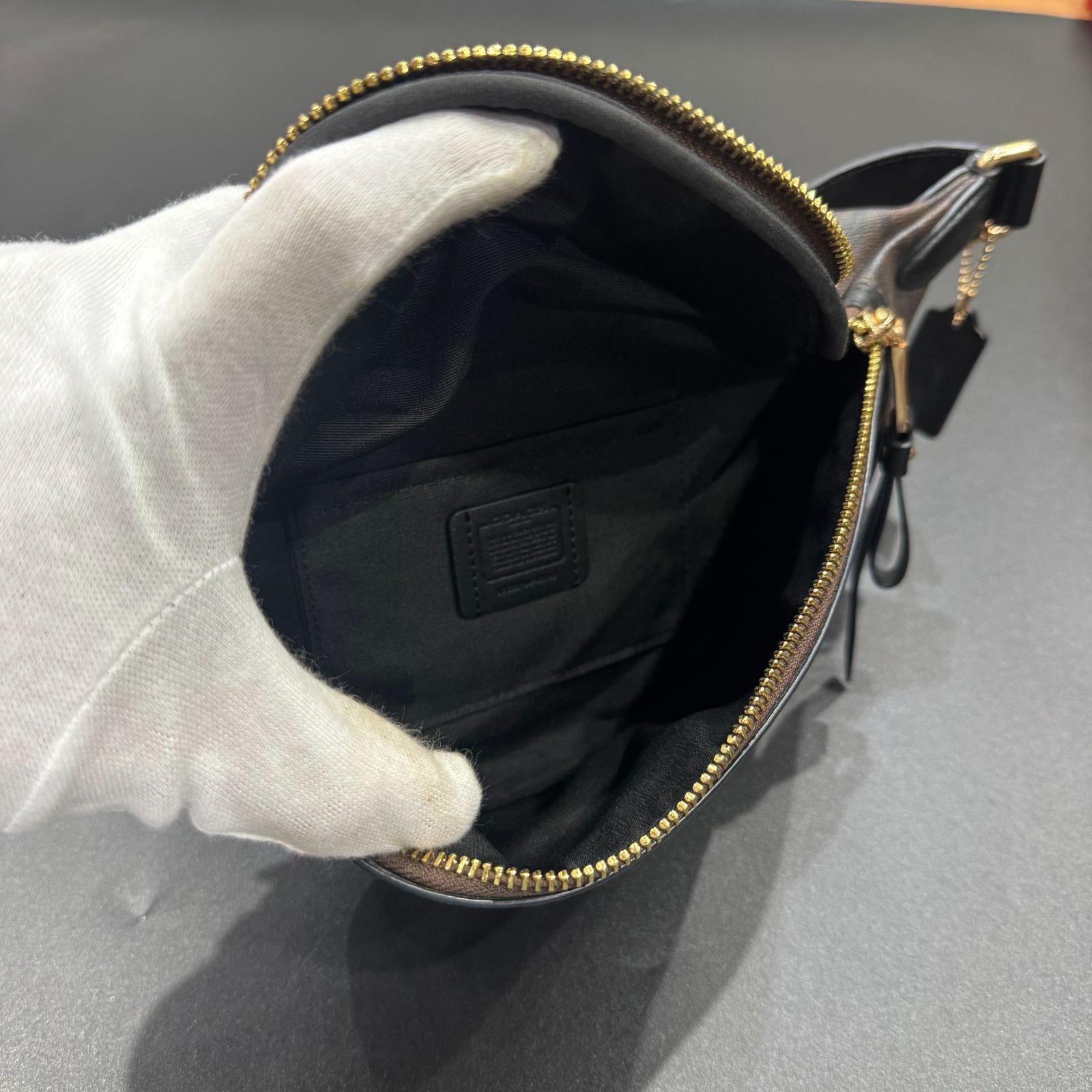 ショルダーストラップ ウエストポーチ