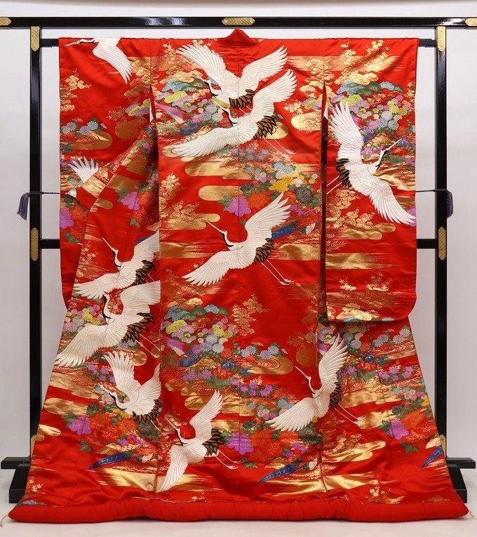 色打掛 最高峰和装 金 鶴 花畑 赤 ゴールド used b1804
