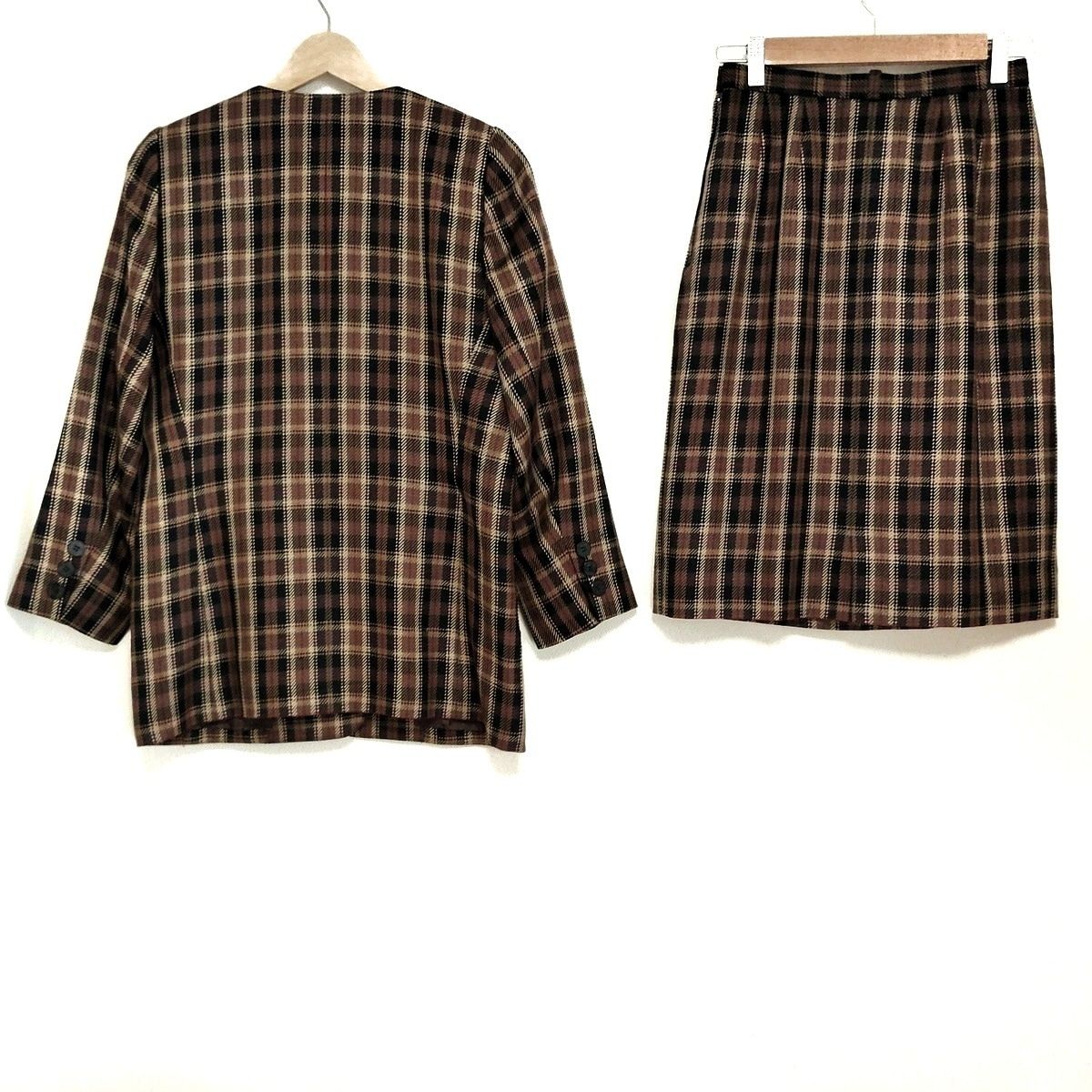 Leilian レリアン スカートスーツ レディース - 黒×ベージュ×マルチ チェック柄