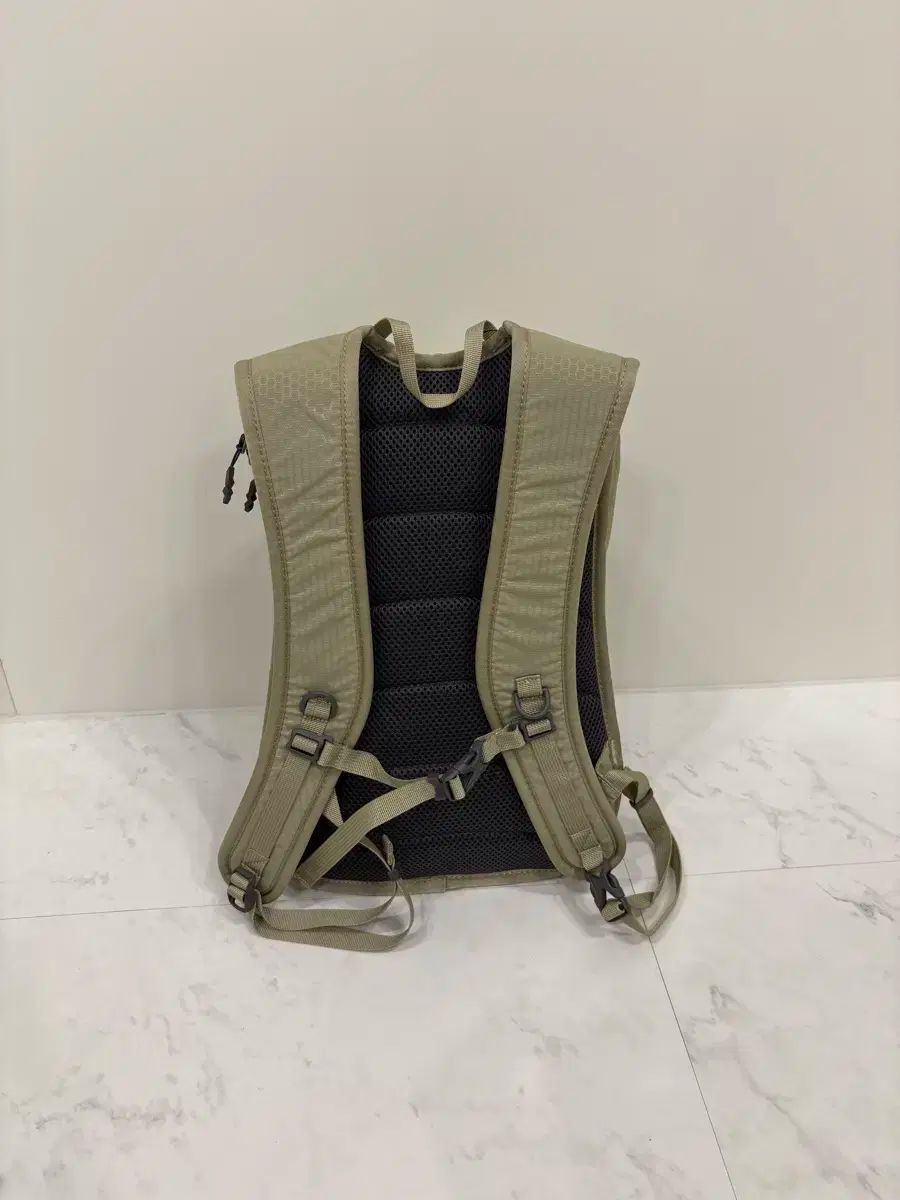 マーモット スパローリュックサック 15L