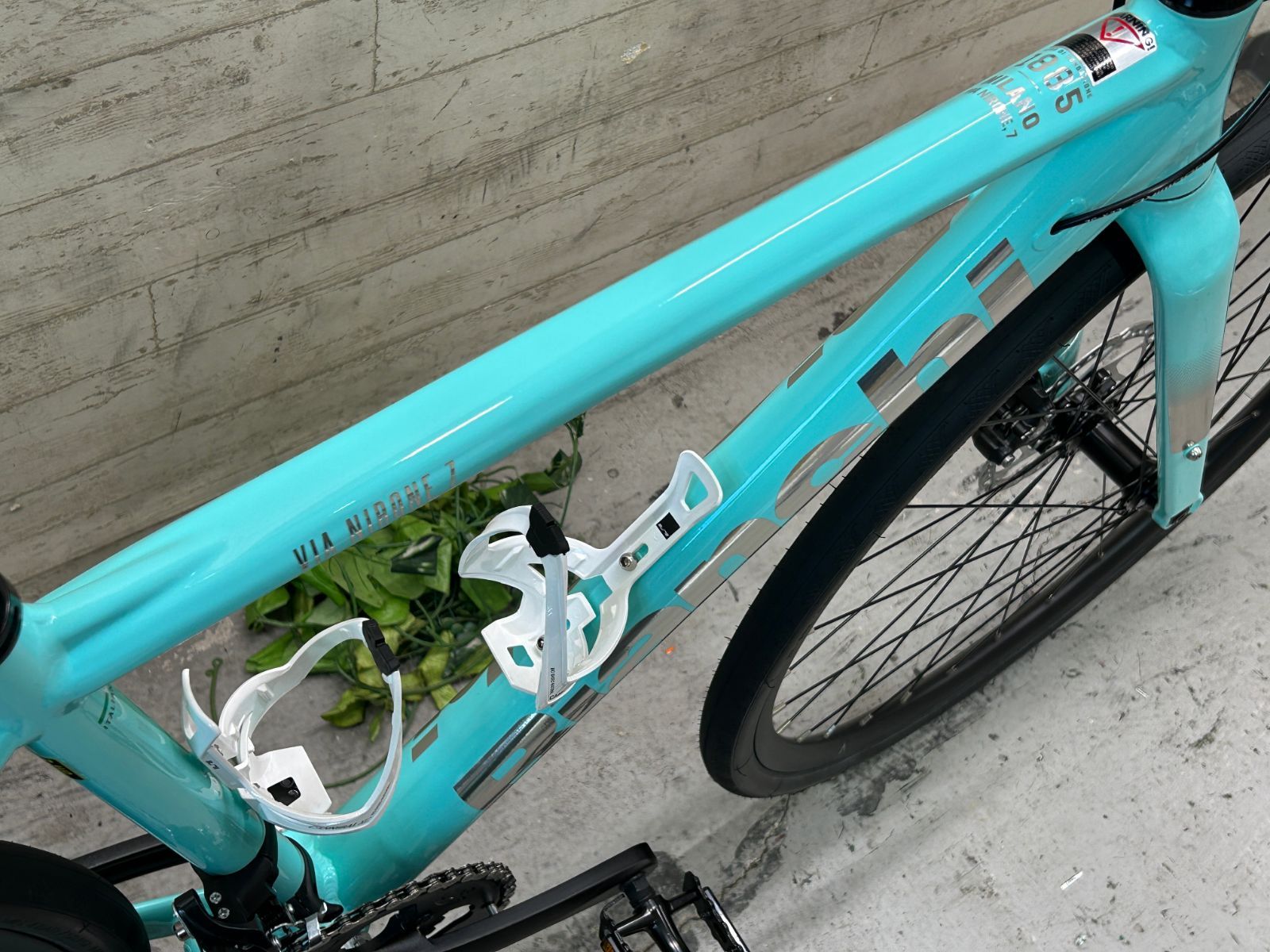 ヴィア ニローネ7