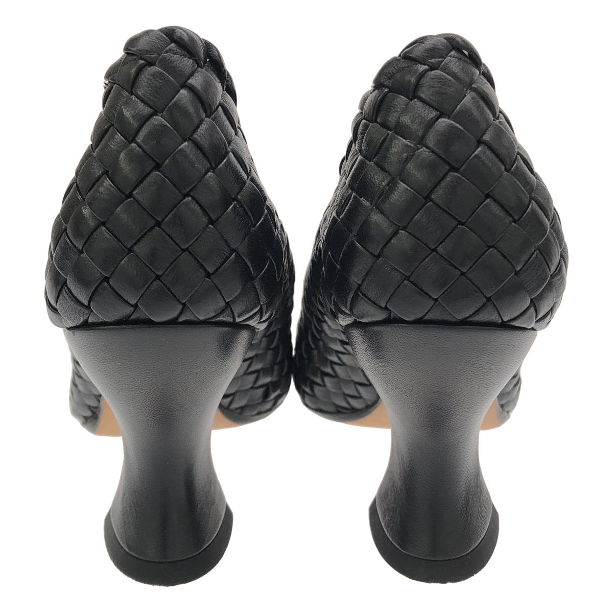 BOTTEGA VENETA ボッテガヴェネタ アーモンド イントレチャートヒール