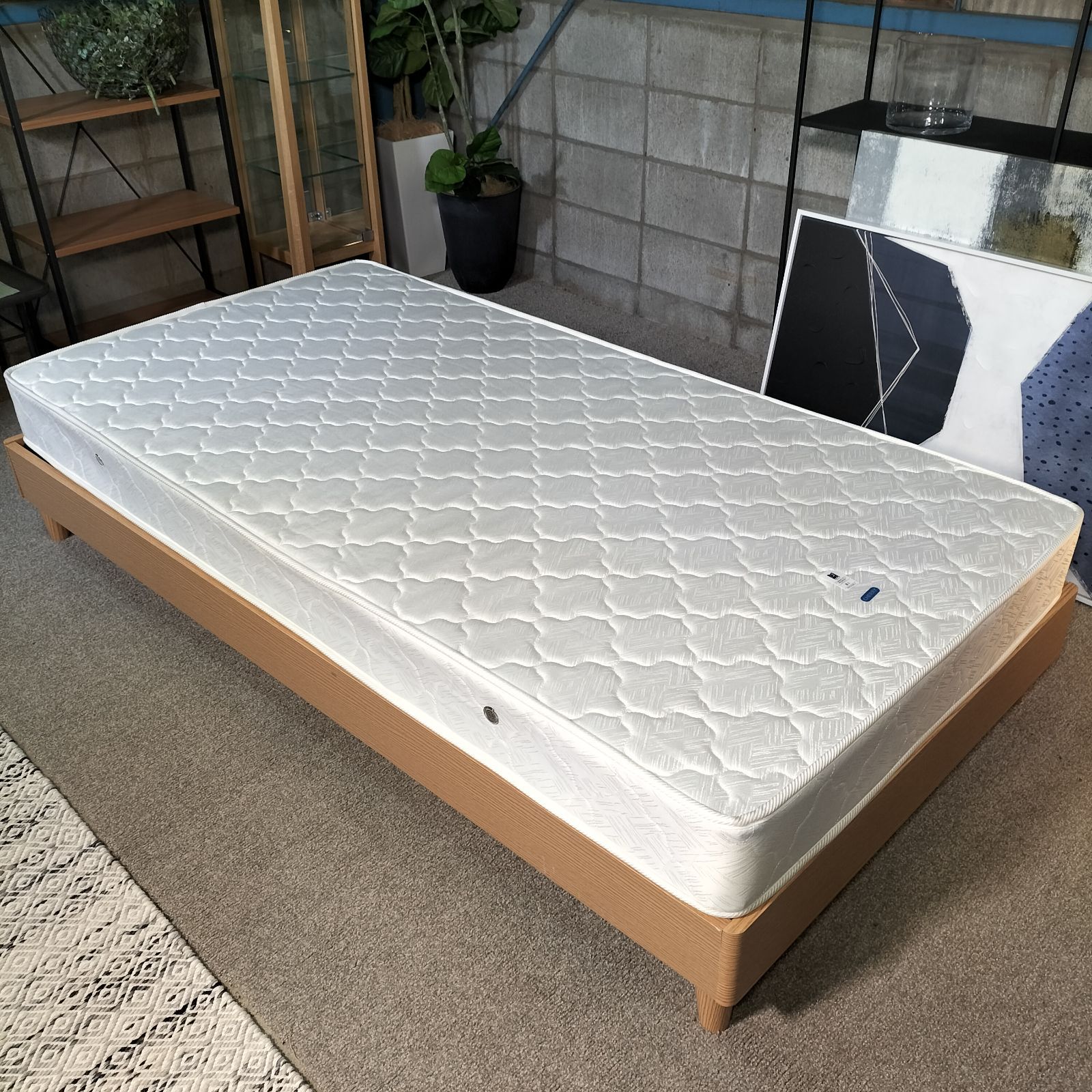 ベット マットレス付き 桜屋工業 CHERRY モデルルーム展示品 2123