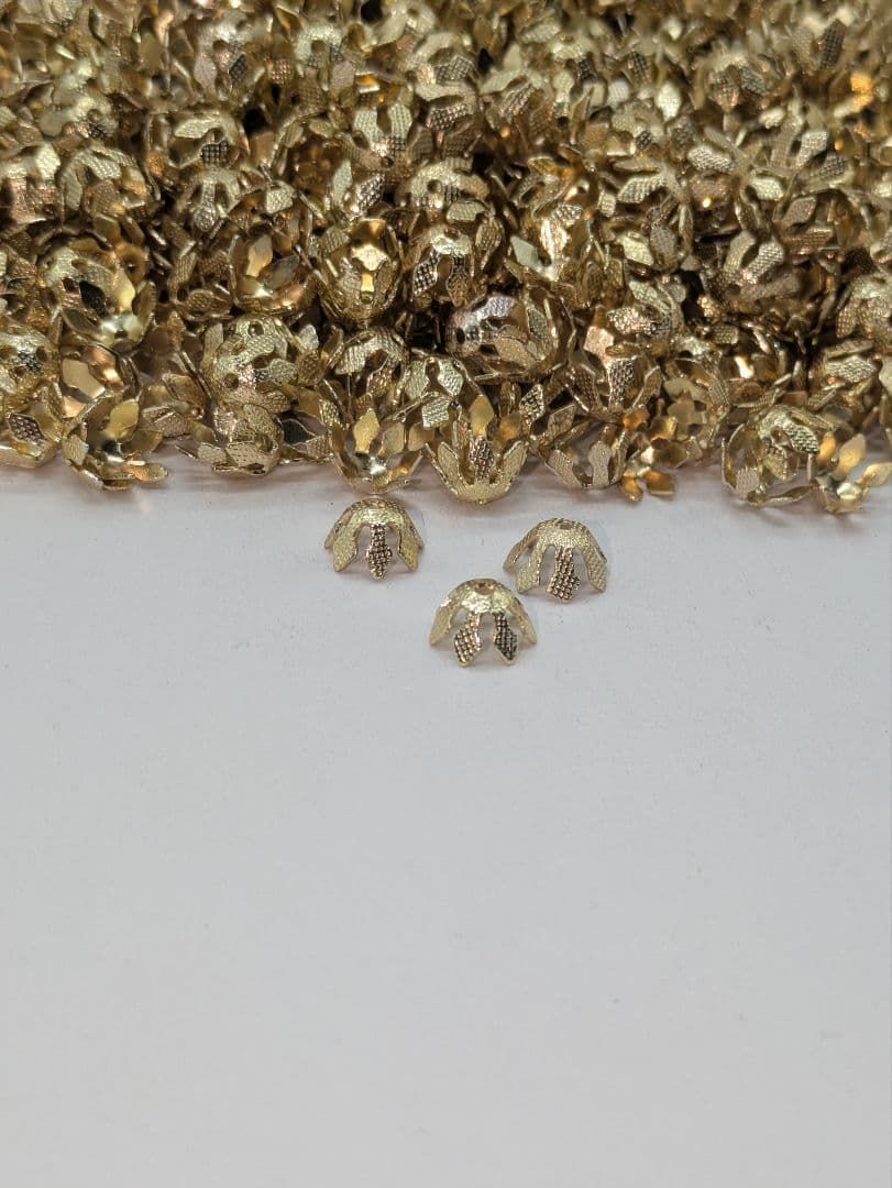 花型 台座 昭和30年代頃 アクセサリー パーツ 日本製 真鍮製 1，900個