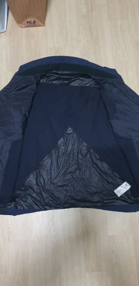 ジャケット 軽量ダウン