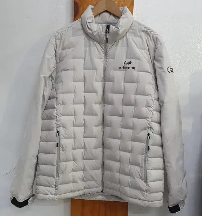 アイダー グースダウン 軽量ダウン 105