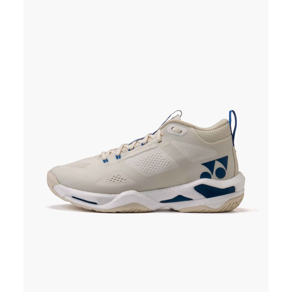 テニスシューズ バドミントンシューズ