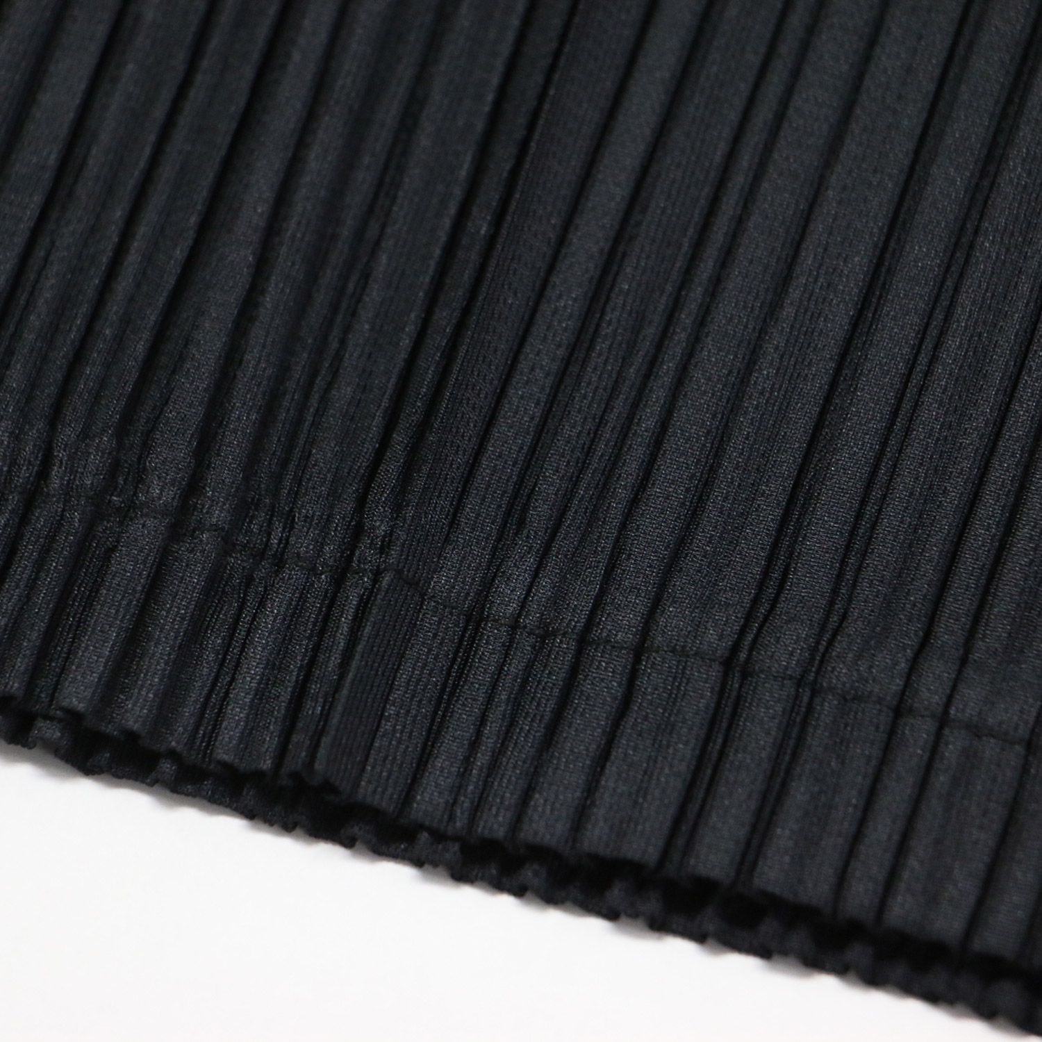 PLEATS PLEASE プリーツプリーズ パンツ ブラック 黒 サイズ 3 L プリーツ サルエルパンツ ワイド クロップド丈 ウエストゴム ボトムス ズボン レディース DECORATOM_COM_BR