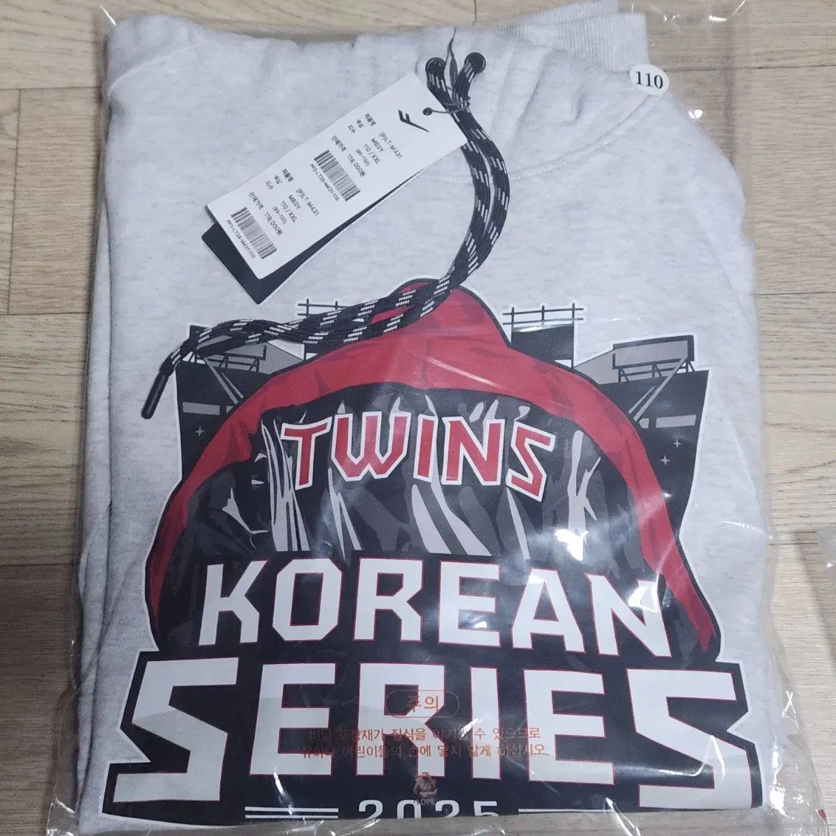 110 LGツインズ 韓国シリーズ アセンティック フード付きTシャツ