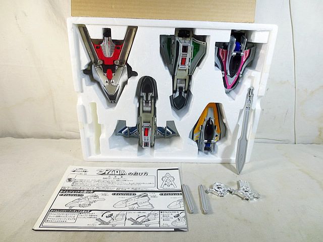 バンダイ 未来戦隊タイムレンジャー 3 Dフォーメーション DXタイムロボ