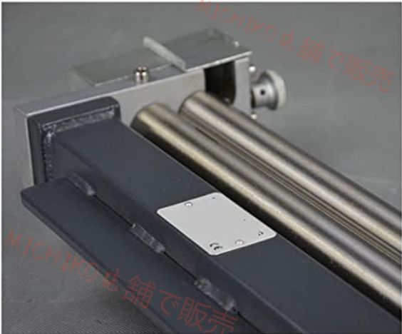 マニュアルベンディングマシンスチールプレートローリングマシンラウンドチューブローラー製造ツールスリップロールマシンデスクトップメタルプレートベンダー