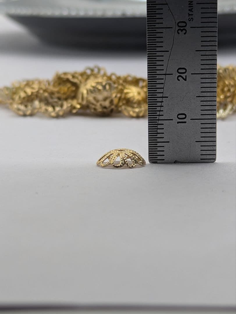 メタルパーツ 素材