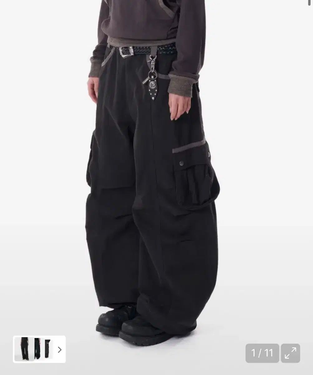 アッカム ピンタック カーゴ パンツ ブラック 1 サイズ