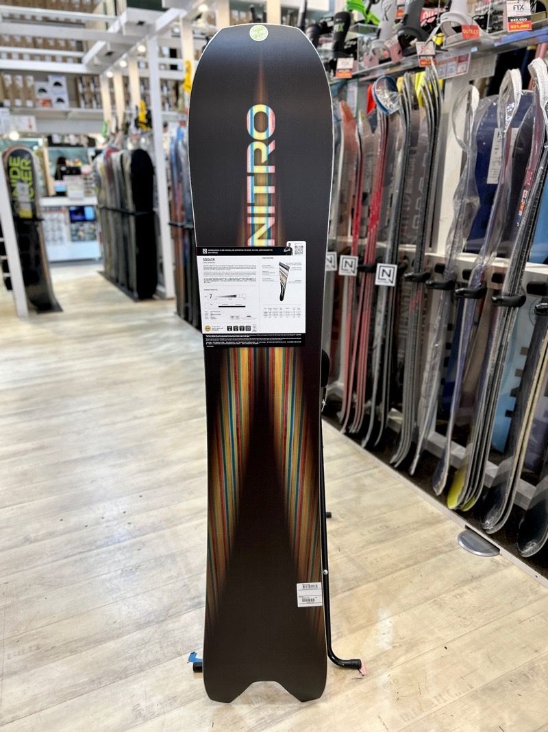 即納】メンズ スノーボード 板 159cm NITRO SQUASH ナイトロ