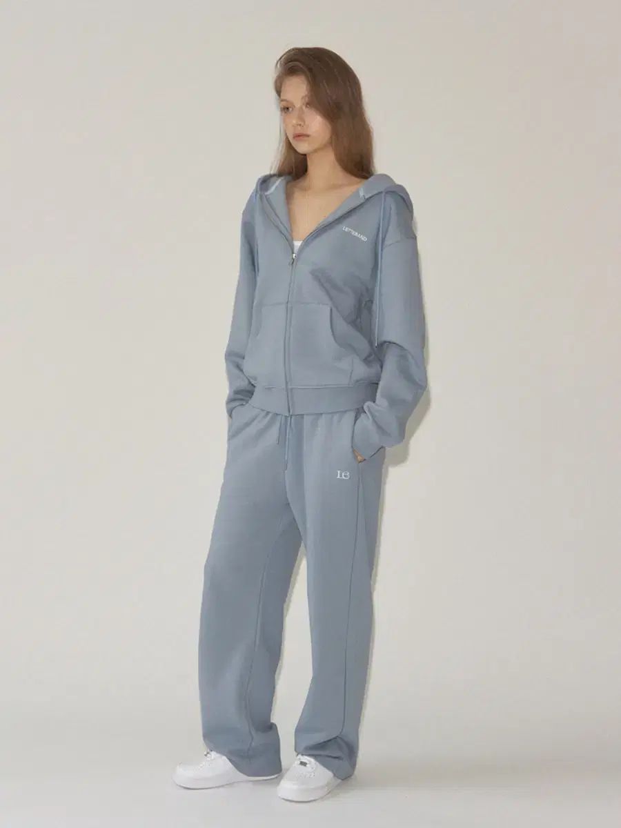 レターアンド エッセンシャルズ