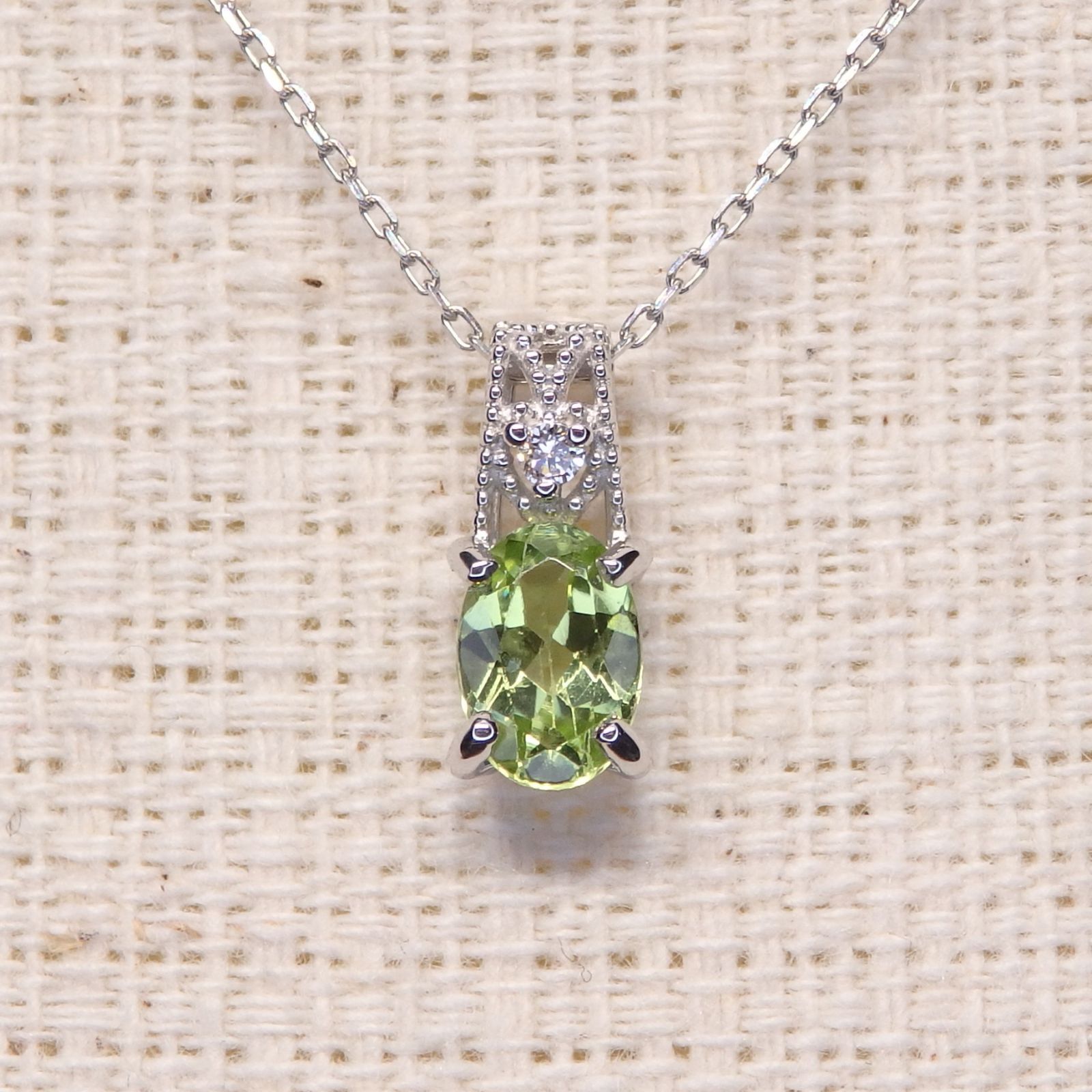 ☆セール☆ペリドット ペンダントTOP Z5774 0.43ct プラチナPt