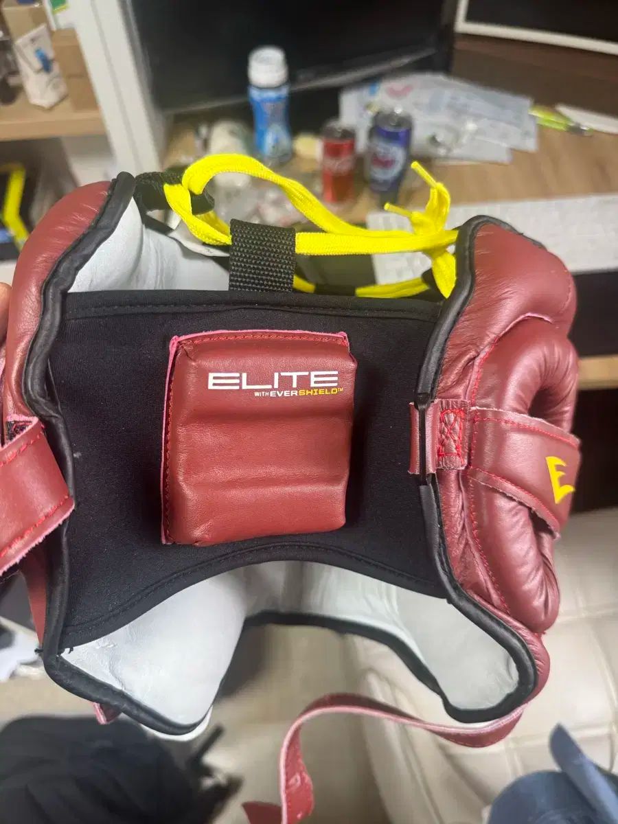 EVERLAST ヘッドギア フライ 16オンス グローブ WWW_USTAUSTRALIA_COM_AU