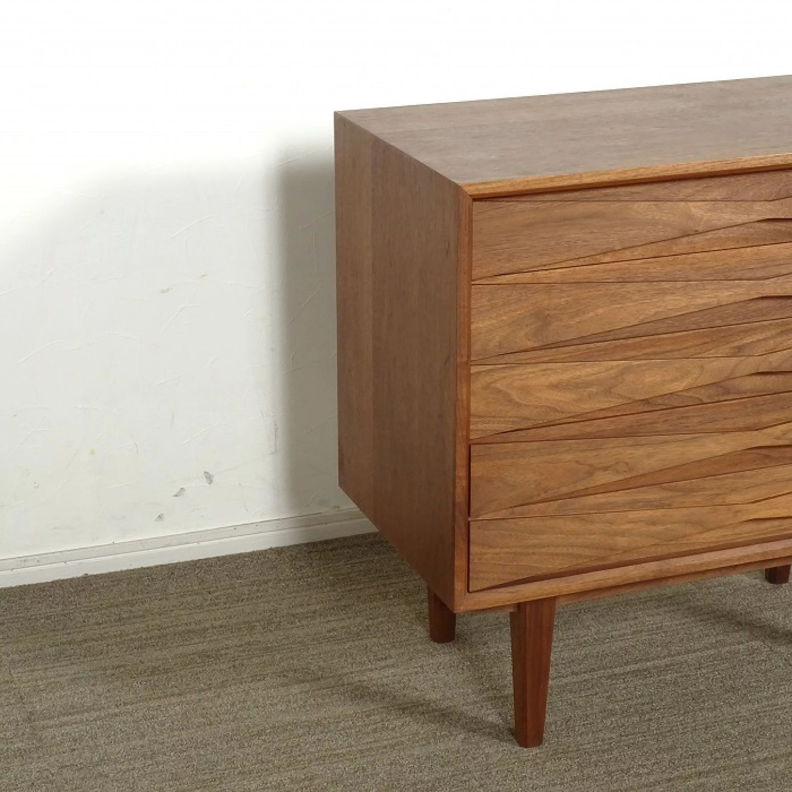 ◾︎SELUNO◾︎ 展示