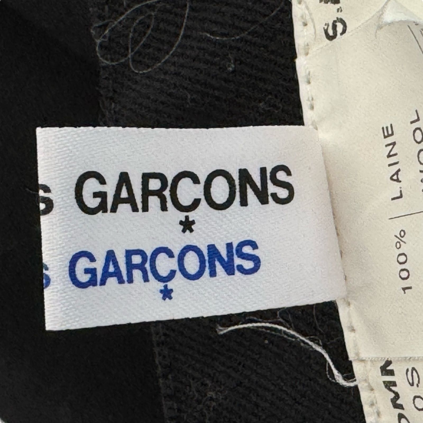 des GARÇONS