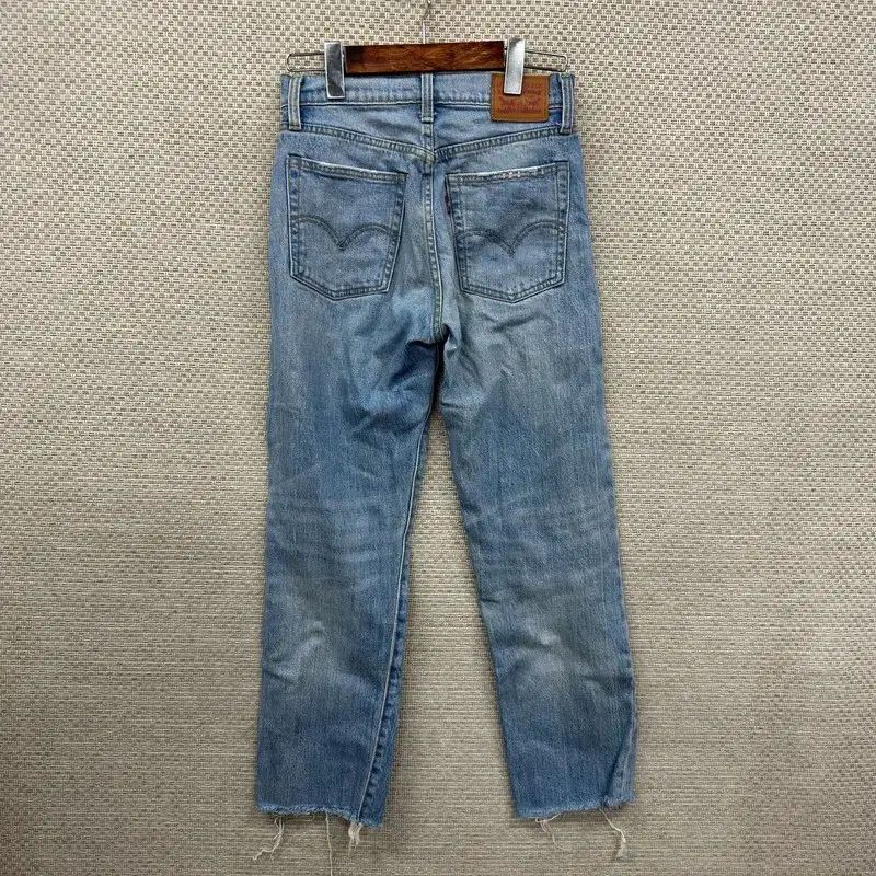 リーバイス カジュアル デニム ライトブルーデニム 25インチ M06160
