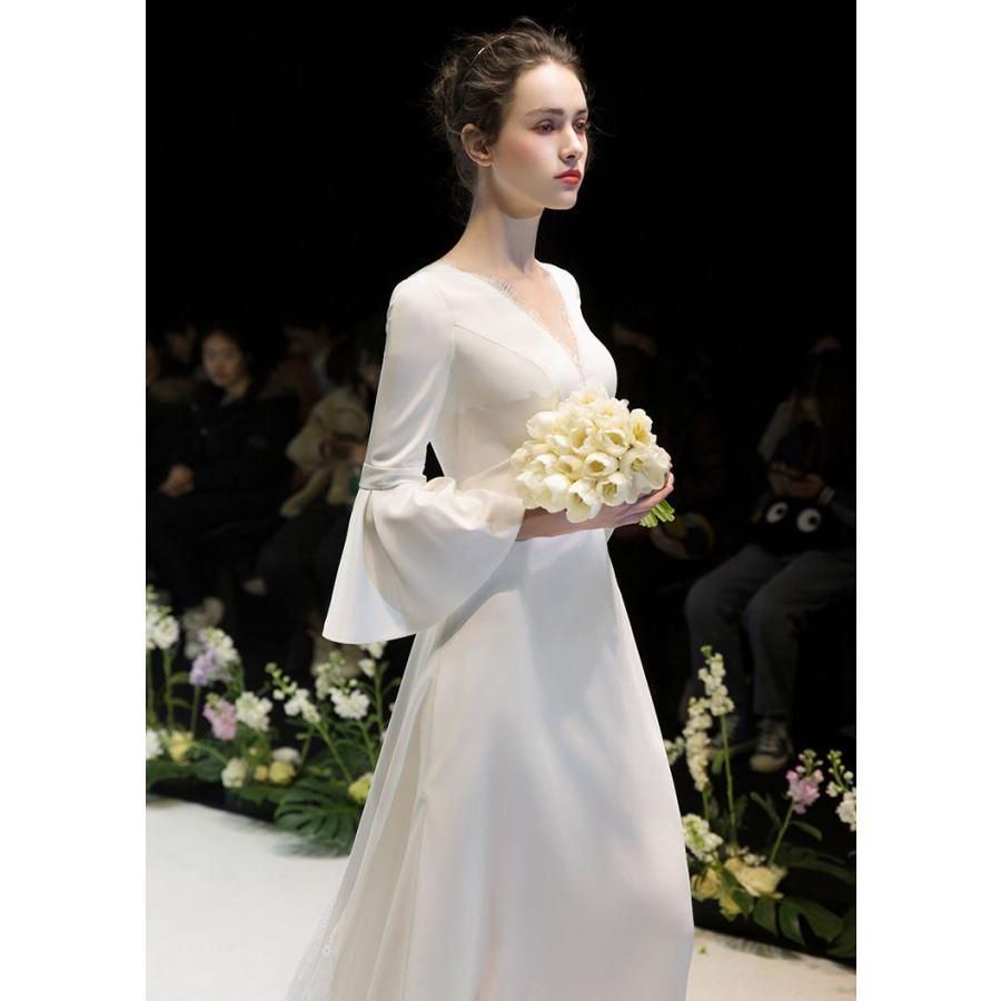 ウェディングドレス 袖ありフ 袖がクラシカルな美しさを演出! Vネック 長袖 レースアップ スレンダー シンプル 結婚式 花嫁ドレス カジ LLC-HASEGAWATOSO_COM