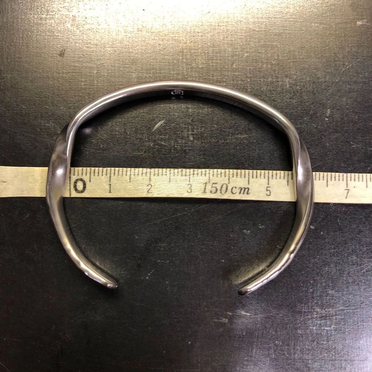 チタン製バングル ブレスレット