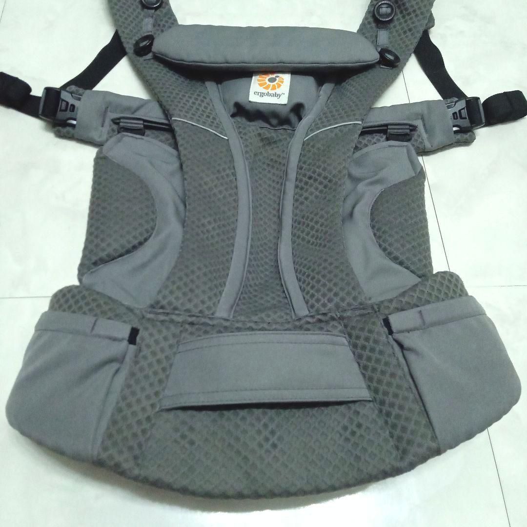 グラファイトグレー