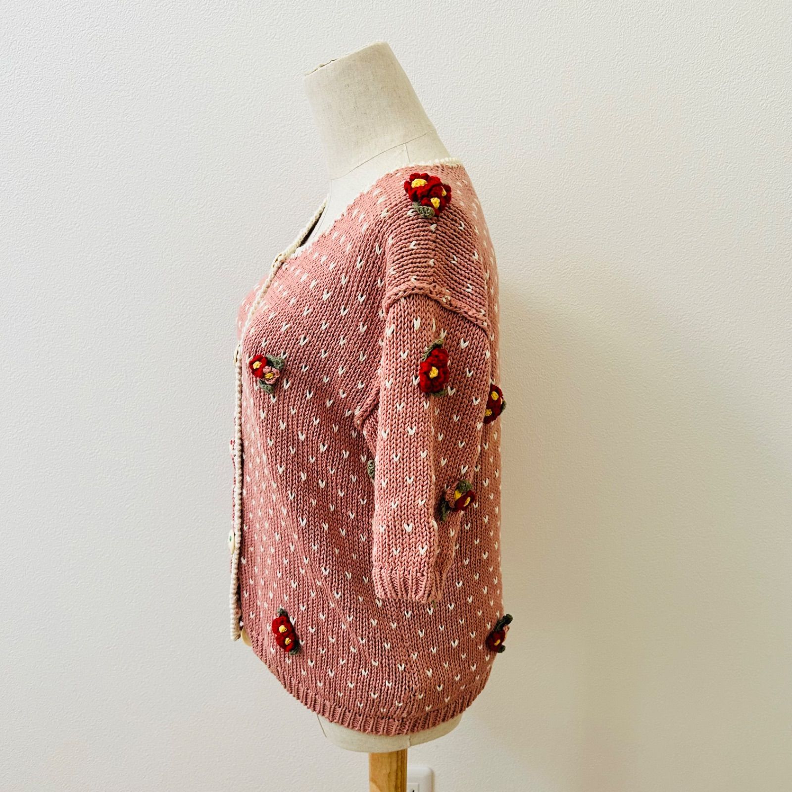 ピンクハウス 半袖ニットカーディガン ピンク 白 お花モチーフ カラフルボタン