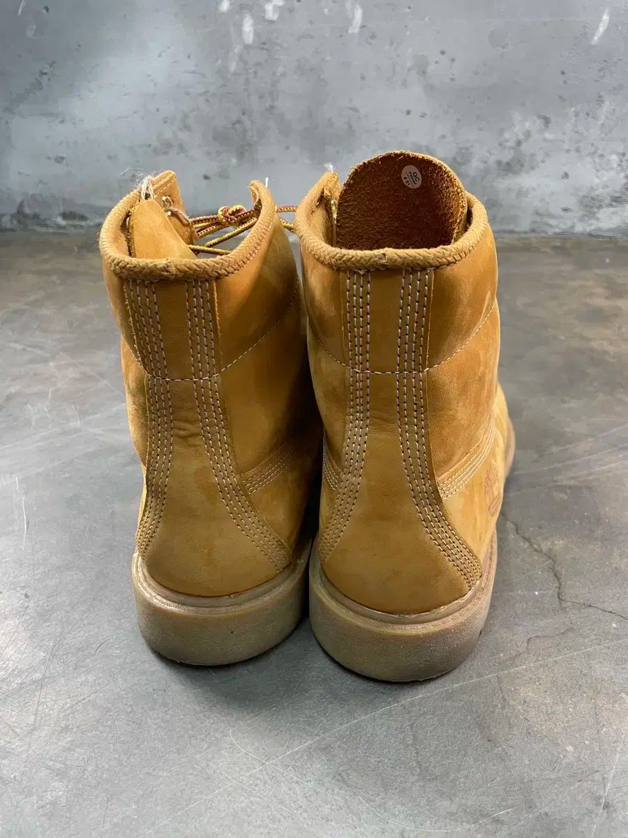 ウォーカーブーツ