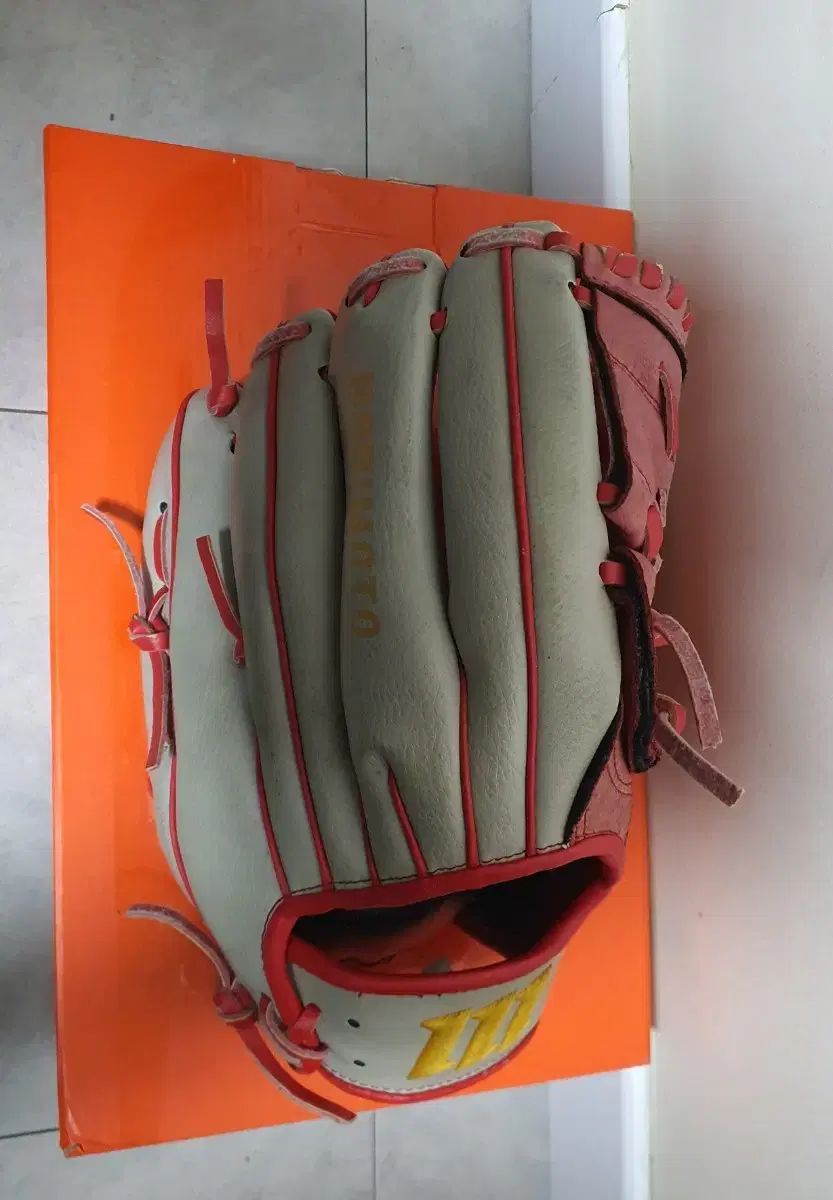 10 野球グローブ