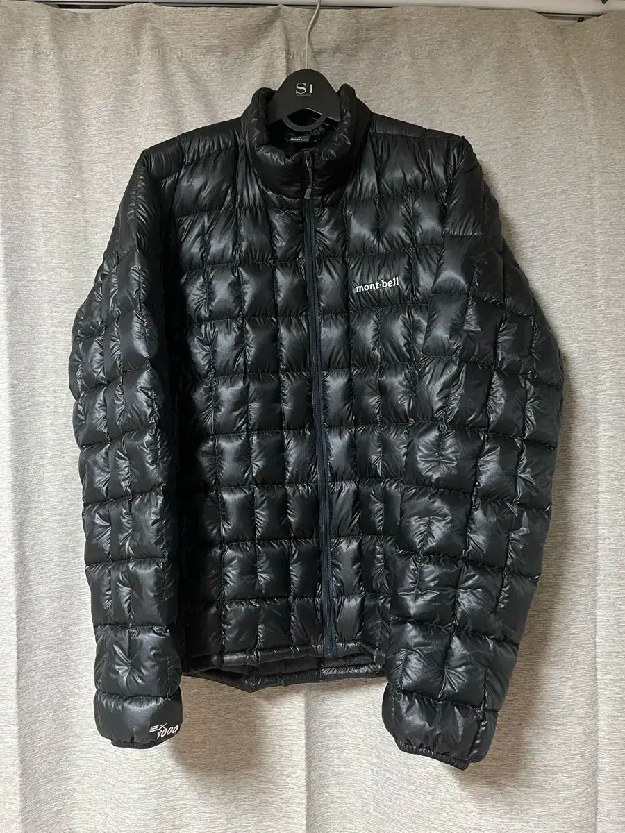 モンベル プラズマ 1000 ブラック Mサイズ