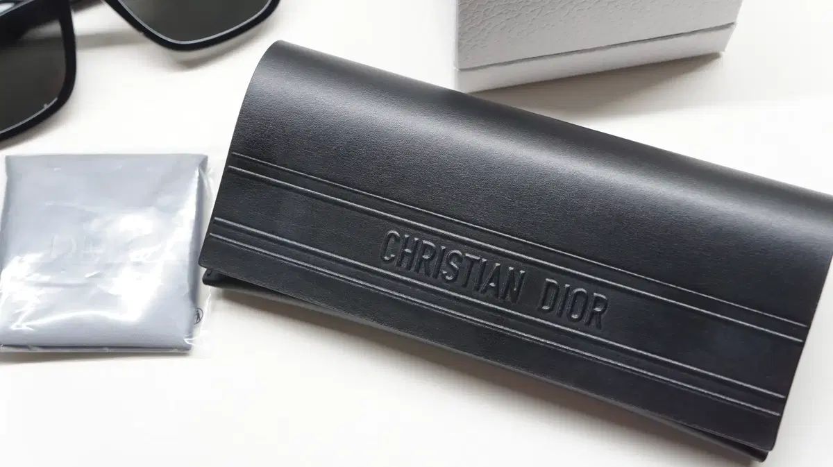 ウェリントンサングラス