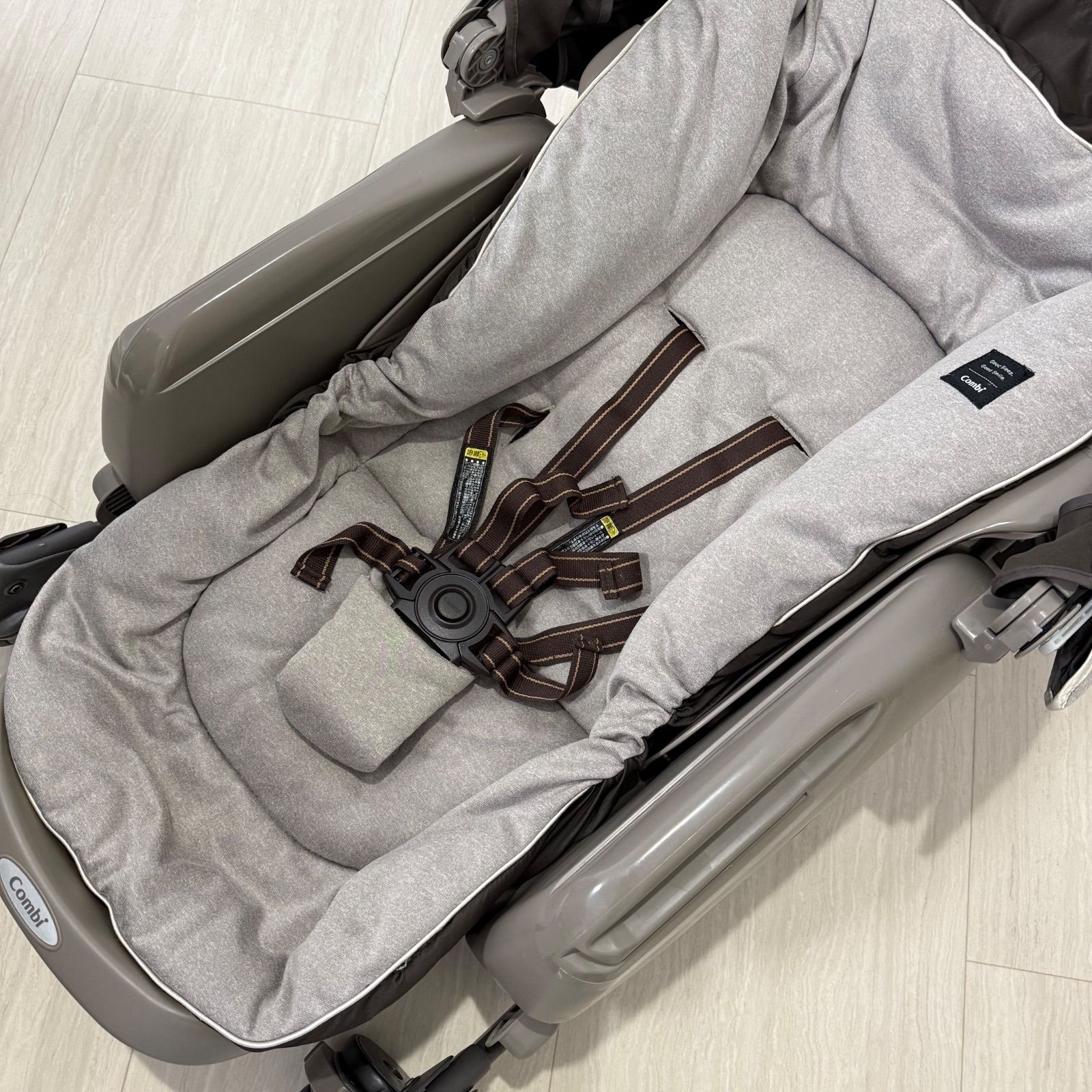  コンビ ネムリラ AT BEDi EGおやすみドーム付 電動 バウンサー ゆりかご ベビー用家具