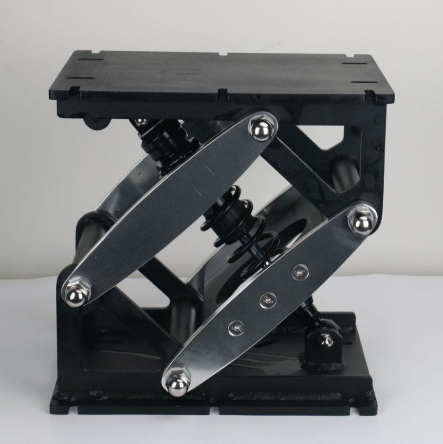 船用座席のショックアブソーバーの高さ調節が です